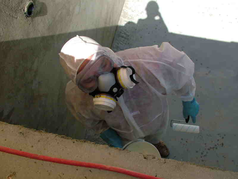 La construction du bassin � ko� de JFR - enduit de finition et d'�tanchement  23 