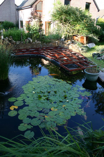 La cr�ation et construction d'une terrasse en bois - Les cadres lat�raux   2 