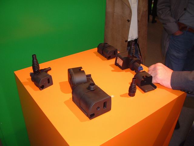 Gafa 2003 les nouveaut�s 2004 - NEPTUNE  4 